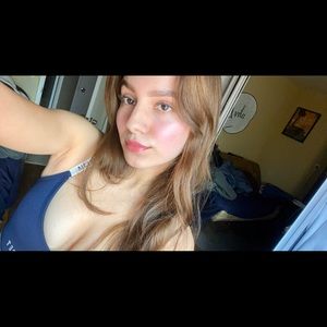 Meet your Posher, Daniela